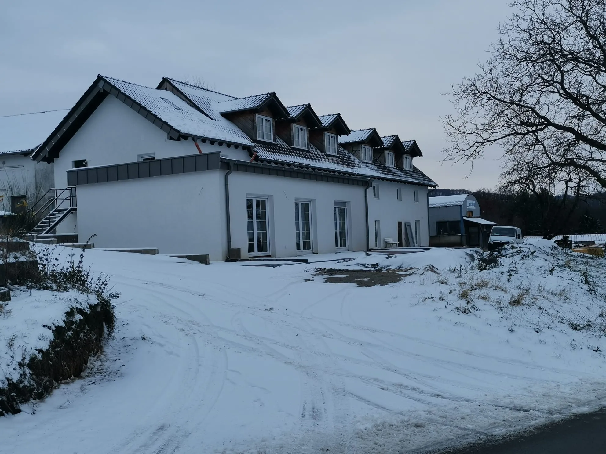 2023-12-04_EA.jpg 2023-12-04_EA.jpg